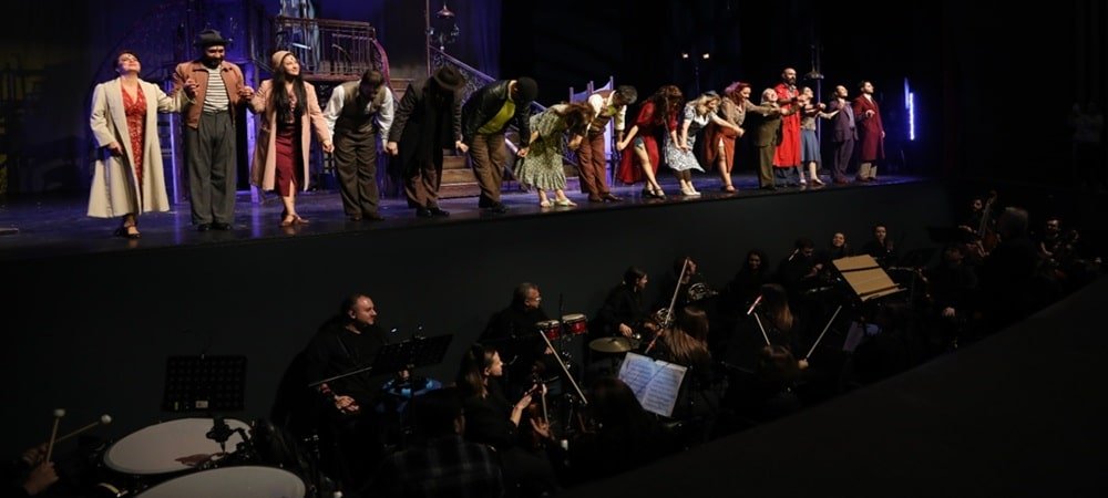 “FOSFORLU CEVRİYE” BÜYÜKÇEKMECE’DE UNUTULMAZ BİR AKŞAM YAŞATTI