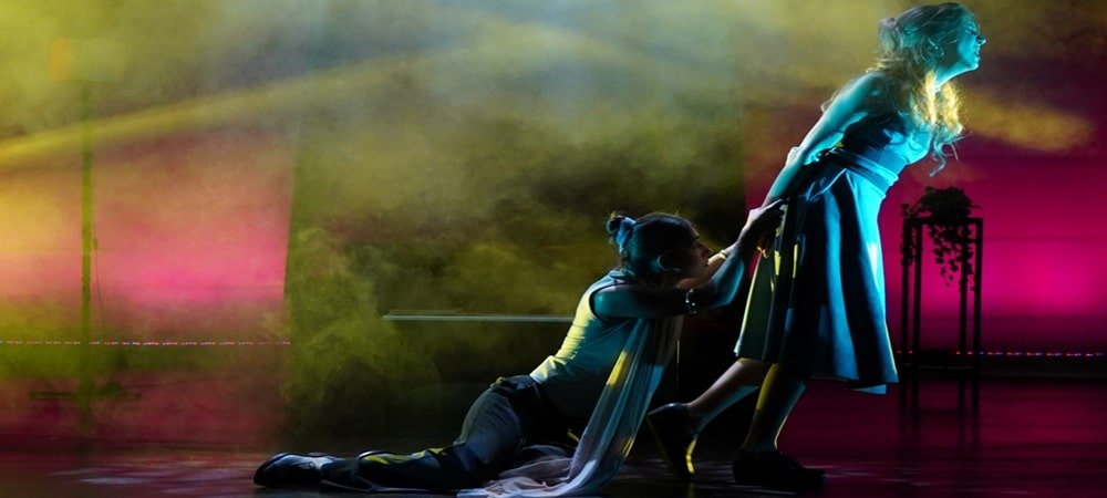 YAĞMUR TOPÇU'DAN SARSICI BİR İÇ HESAPLAŞMA  