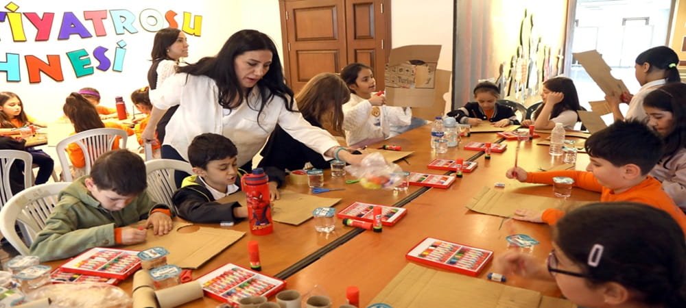 GELENEKSEL 40. ÇOCUK ŞENLİĞİ“ÇIK DIŞARIYA OYNAYALIM” MOTTOSUYLA BAŞLIYOR