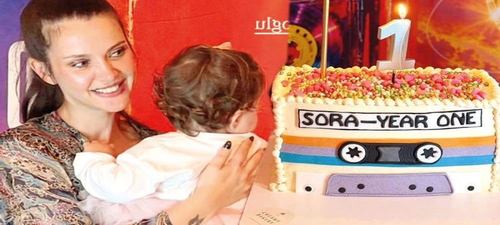 Sora’ya 90’lar partisi